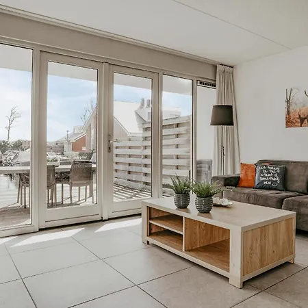 Stunning In With Wifi Uitgeest